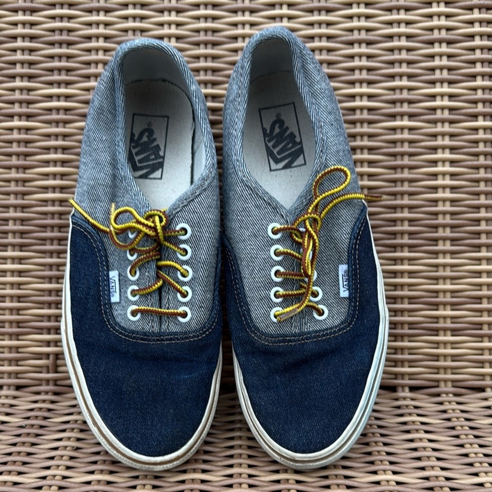 Rare Vans for J. Crew Men's two toned Blue Denim Sneakers, Size 9 M